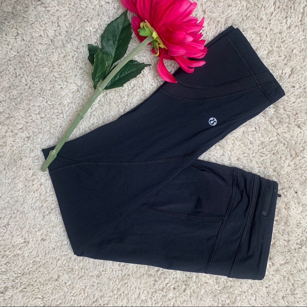 Lululemon Inspire Crop II *Luxtreme 4 - Picture 5 of 16